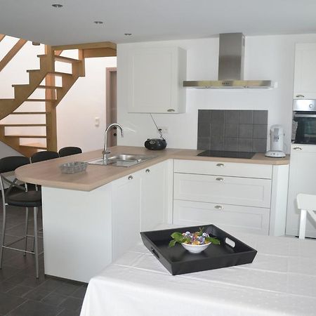 Sous Le Saule Holiday Home Heyd Bilik gambar