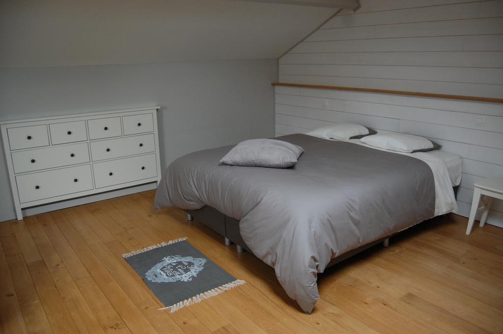 Sous Le Saule Holiday Home Heyd Bilik gambar