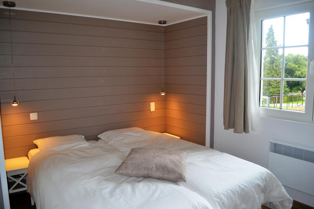 Sous Le Saule Holiday Home Heyd Bilik gambar
