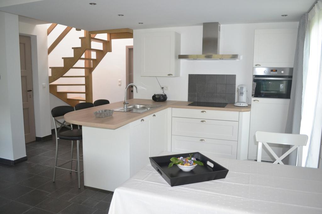 Sous Le Saule Holiday Home Heyd Bilik gambar