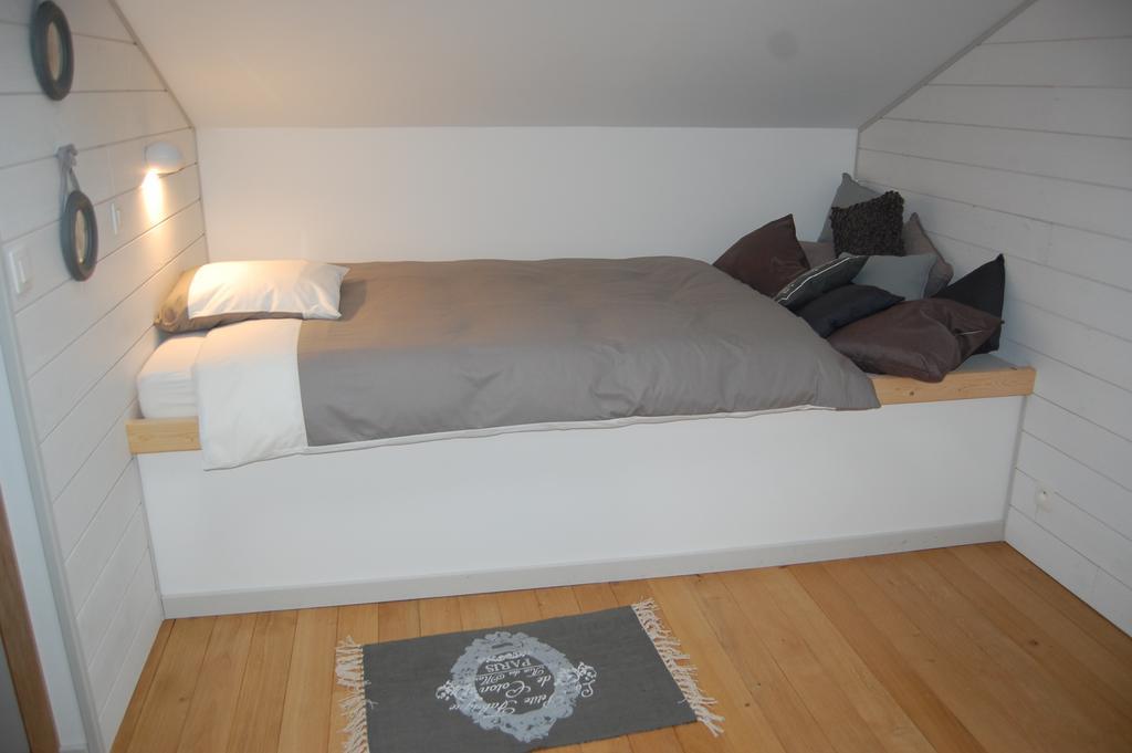 Sous Le Saule Holiday Home Heyd Bilik gambar